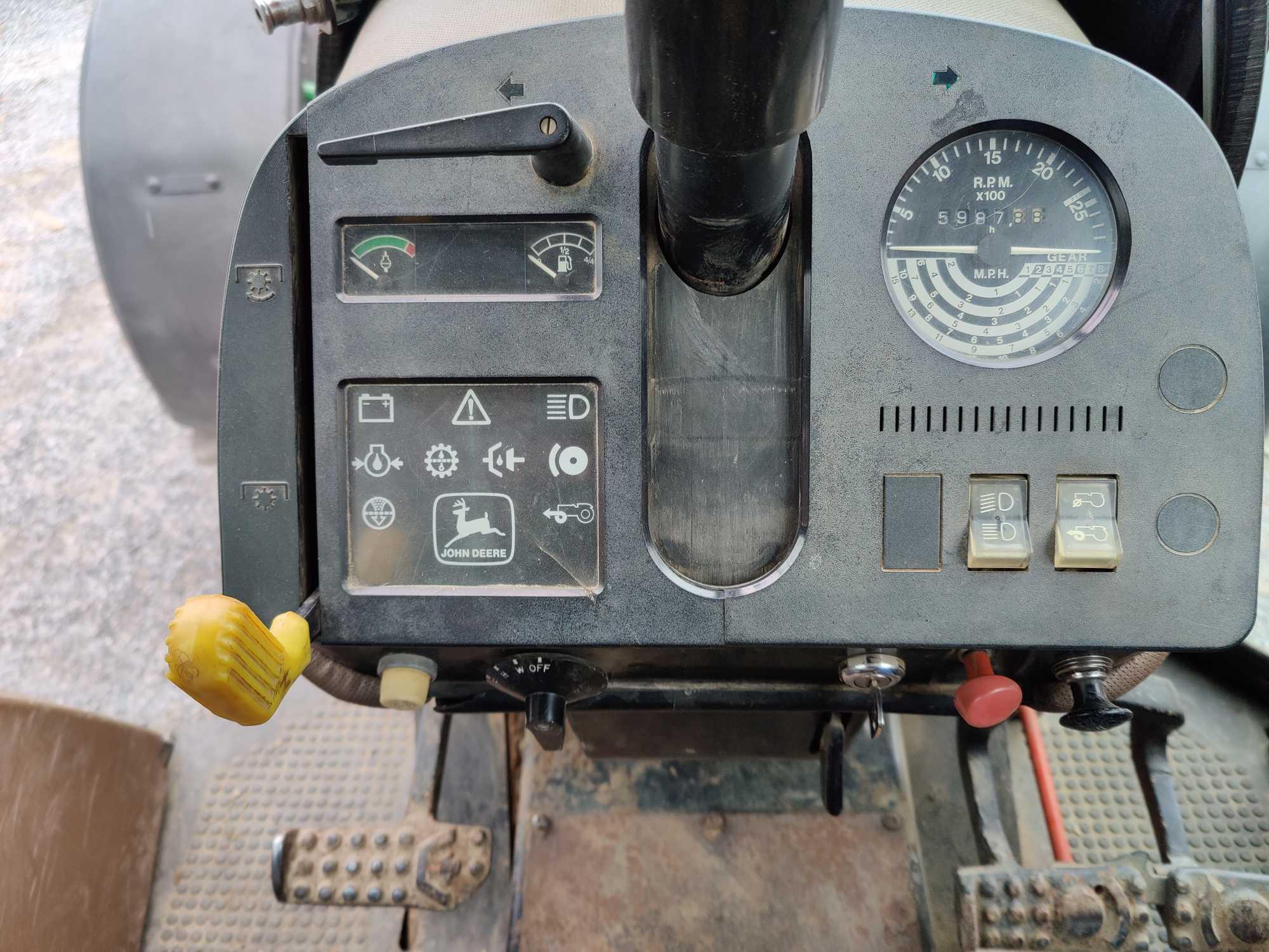 John Deere 2750 Cab Tractor