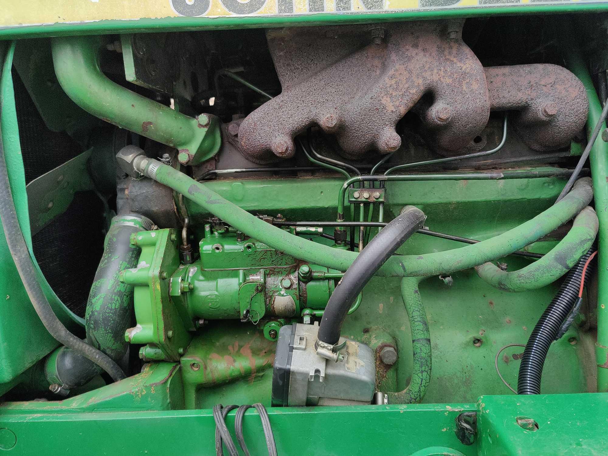 John Deere 2750 Cab Tractor