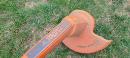 Black & Decker 12" electric string trimmer