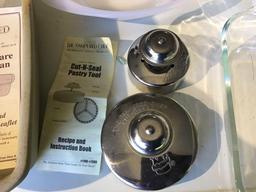 Pyrex, pampered chef and other kitchen items