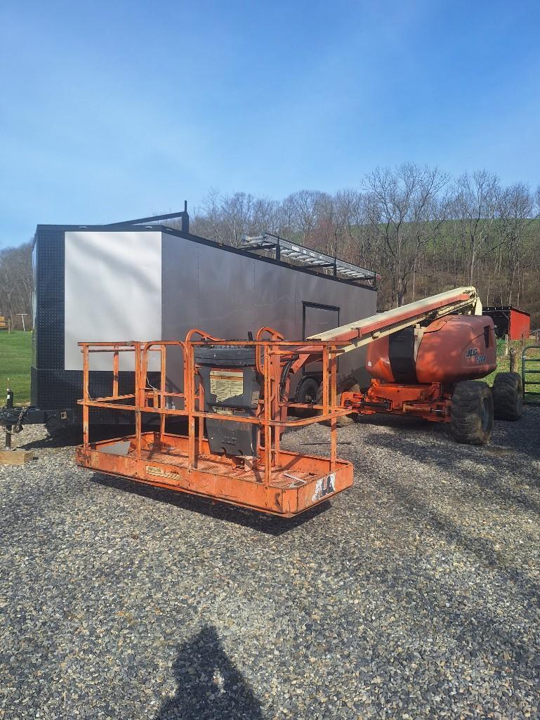 JLG 600A Man Lift