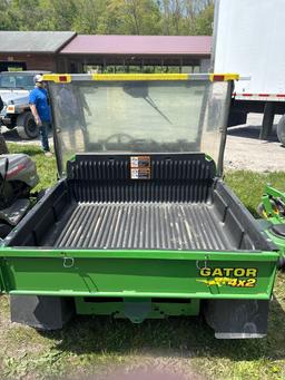 John Deere Gator