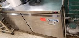 AVANTCO  SS 2 door cooler cabinet