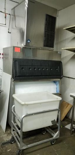 Hoshizaki Ice Maker w/MGR Bin
