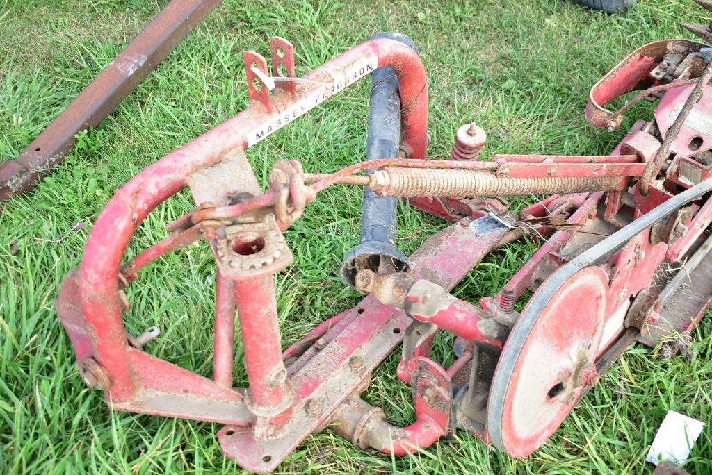 MF 7' Sickle Bar Mower