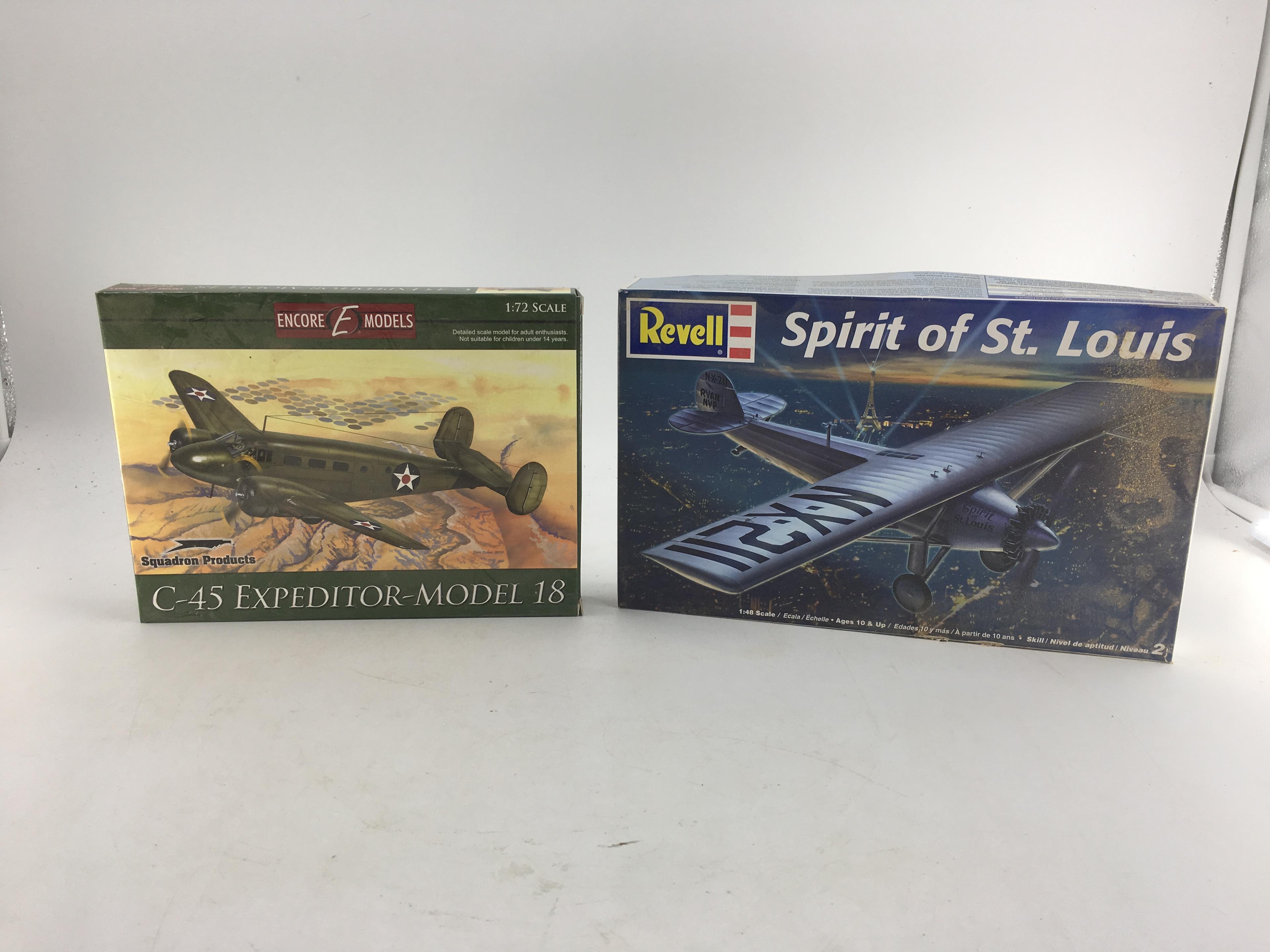 2 MODEL AIRPLANES 1/72 AND 1/48 SCALE