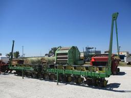 John Deere P7100 Planter