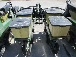 John Deere P7100 Planter