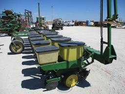John Deere P7100 Planter