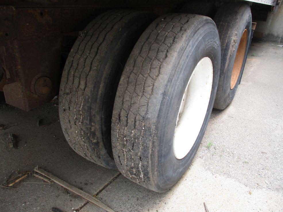 1999 Utility 53' Van Trailer