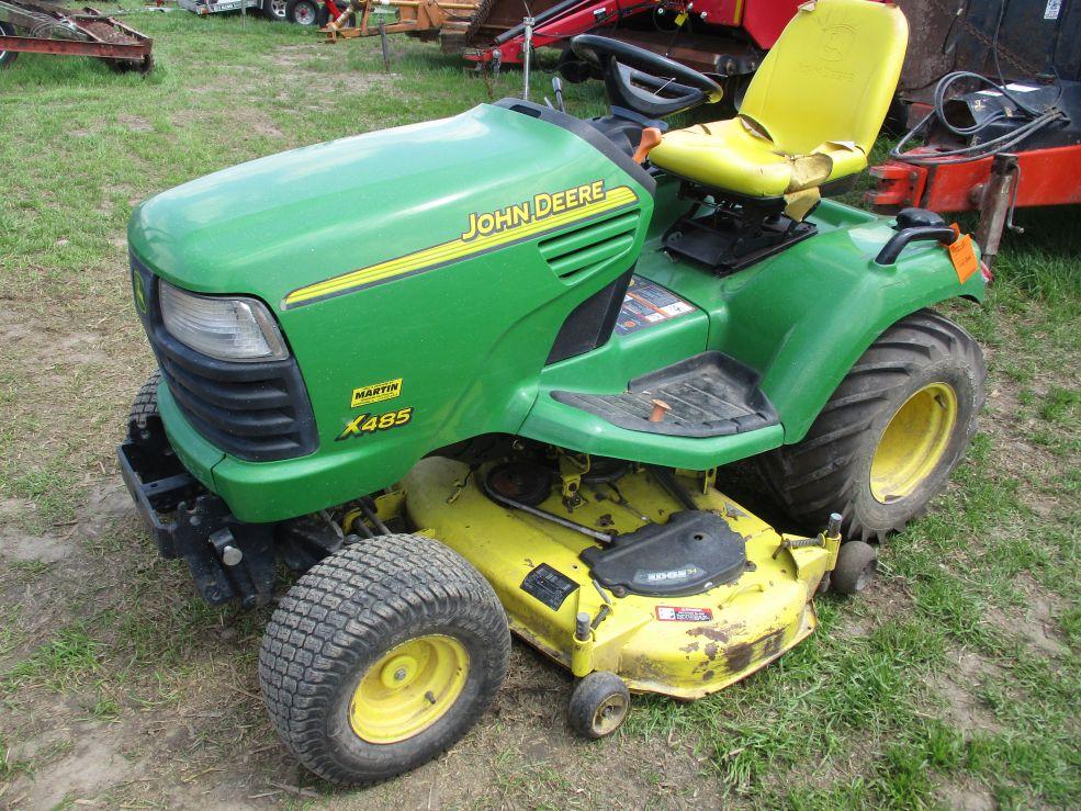 JD X485 Riding Mower