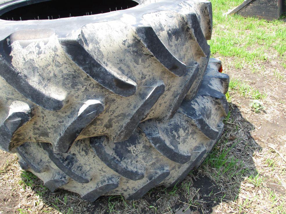Firestone 380/85R 24 Tires