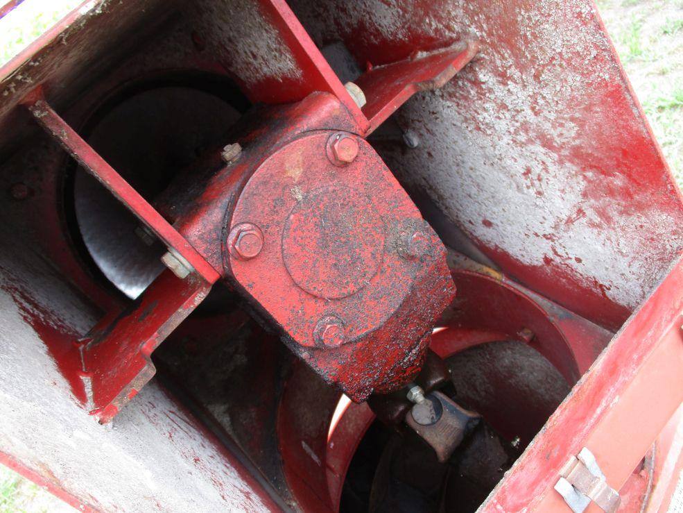 Mayrath 10" x 61' Swing Away Auger