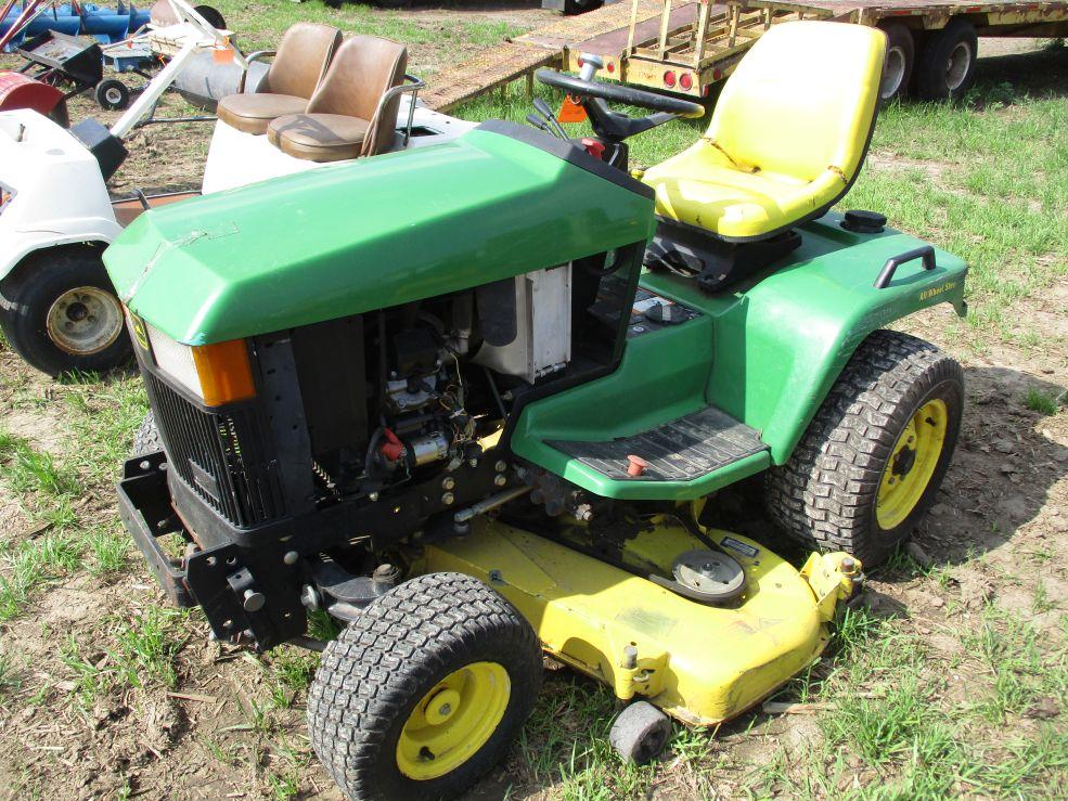 JD 425 Riding Mower