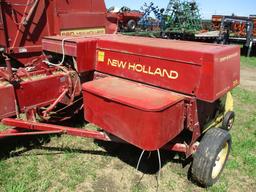 New Holland 315 Square Baler