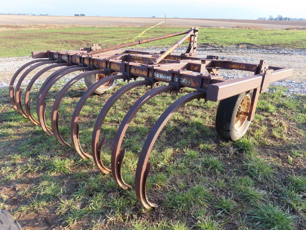 Brillion 10' 3 pt Root Rake