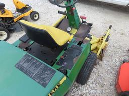 John Deere F910 Mower