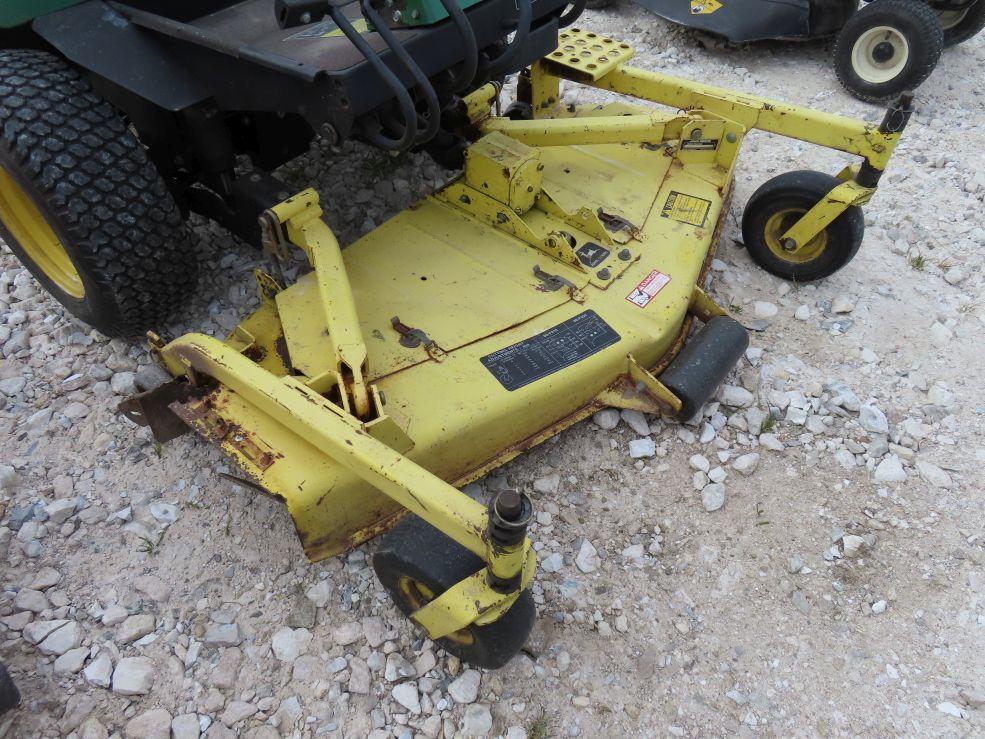John Deere F910 Mower