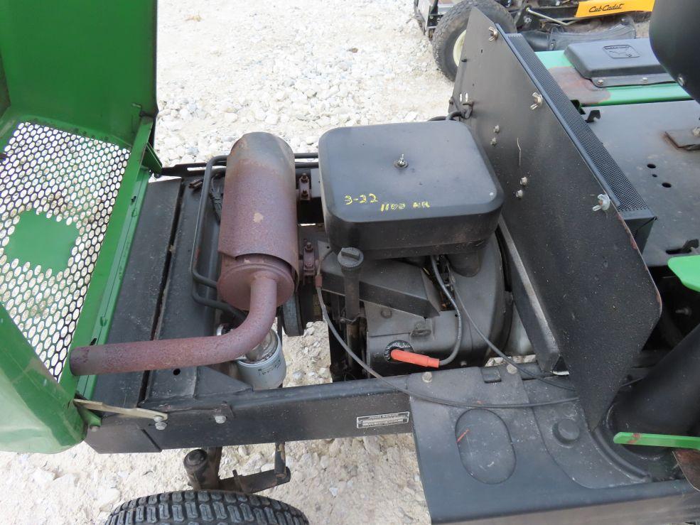 John Deere F910 Mower