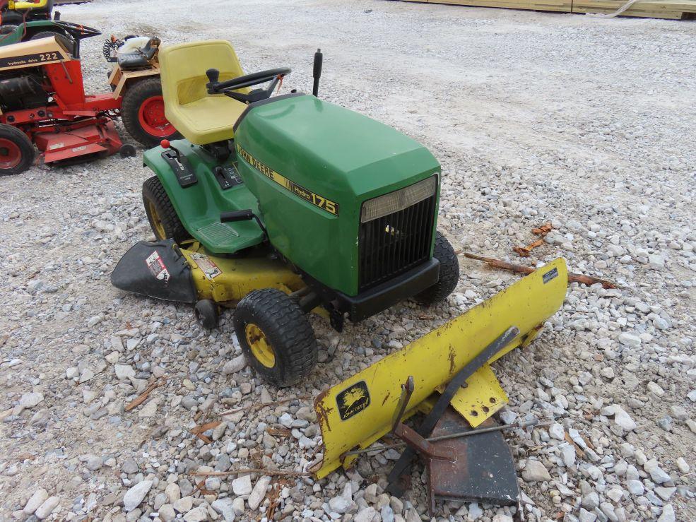 John Deere 175 Hydro Riding Mower