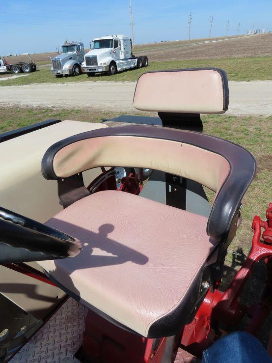 1967 IH Farmall 1206 Tractor
