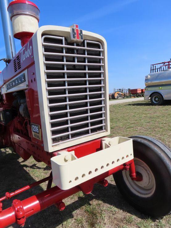1967 IH Farmall 1206 Tractor