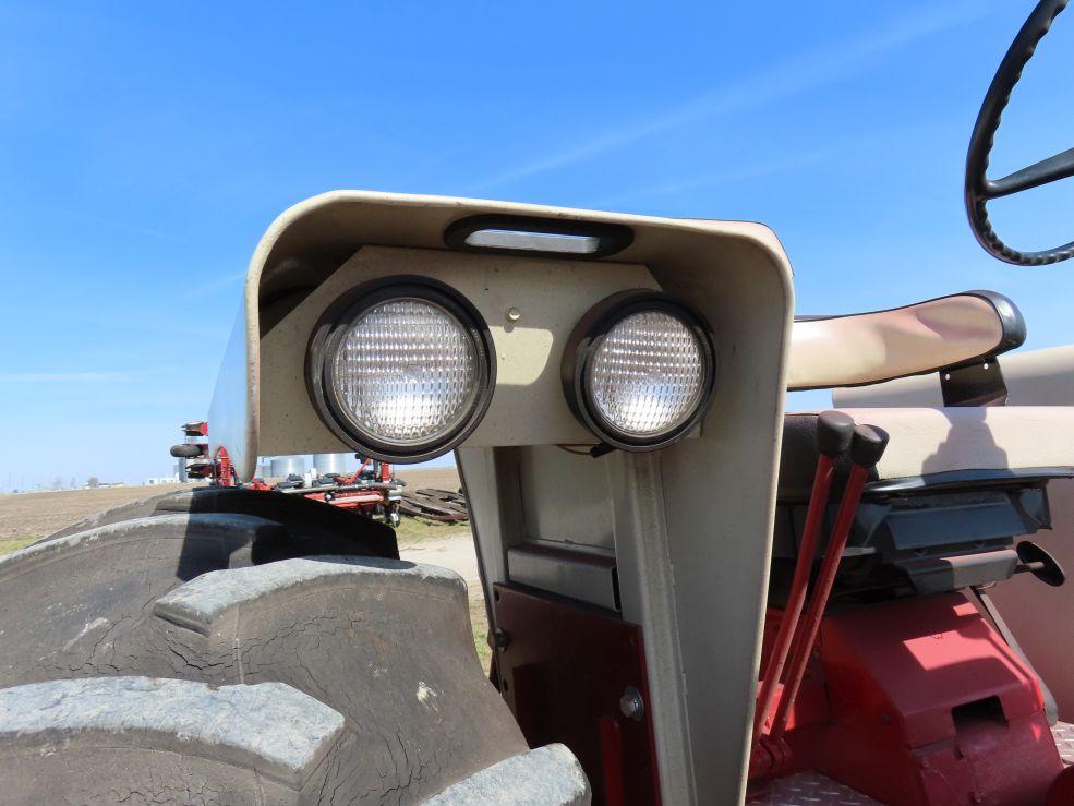 1967 IH Farmall 1206 Tractor