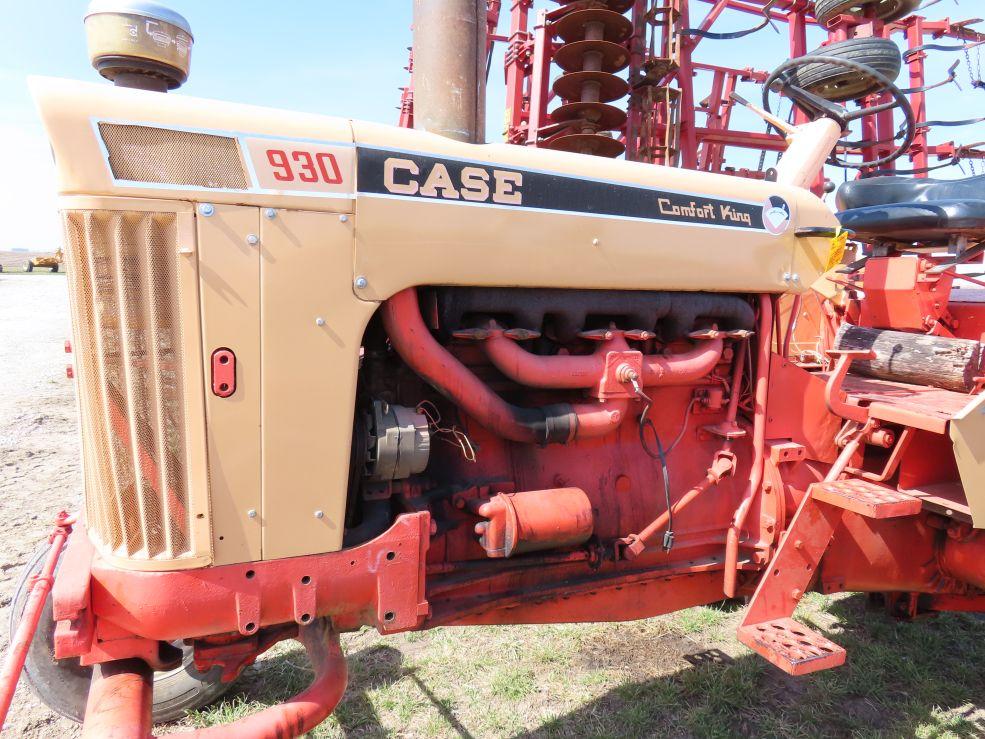 Case 930 Tractor