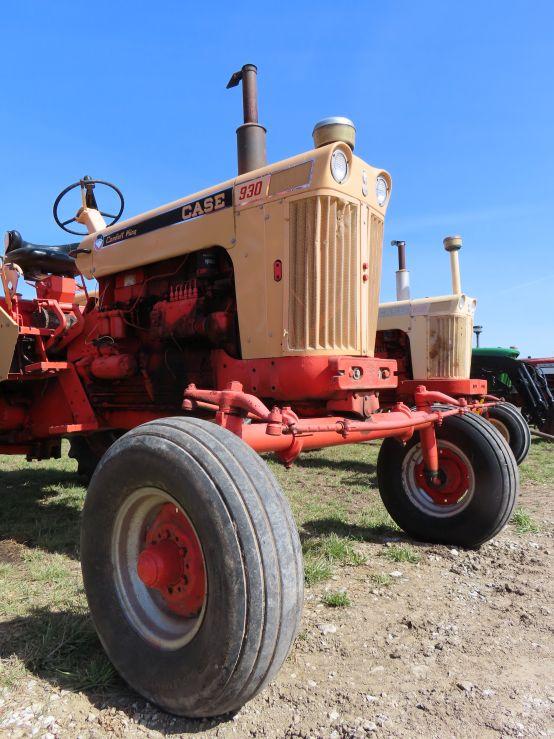Case 930 Tractor