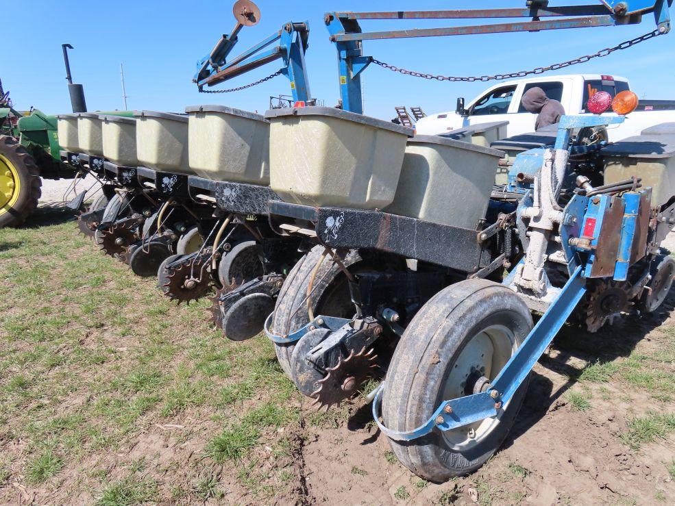 Kinze 12R Econo Fold Planter