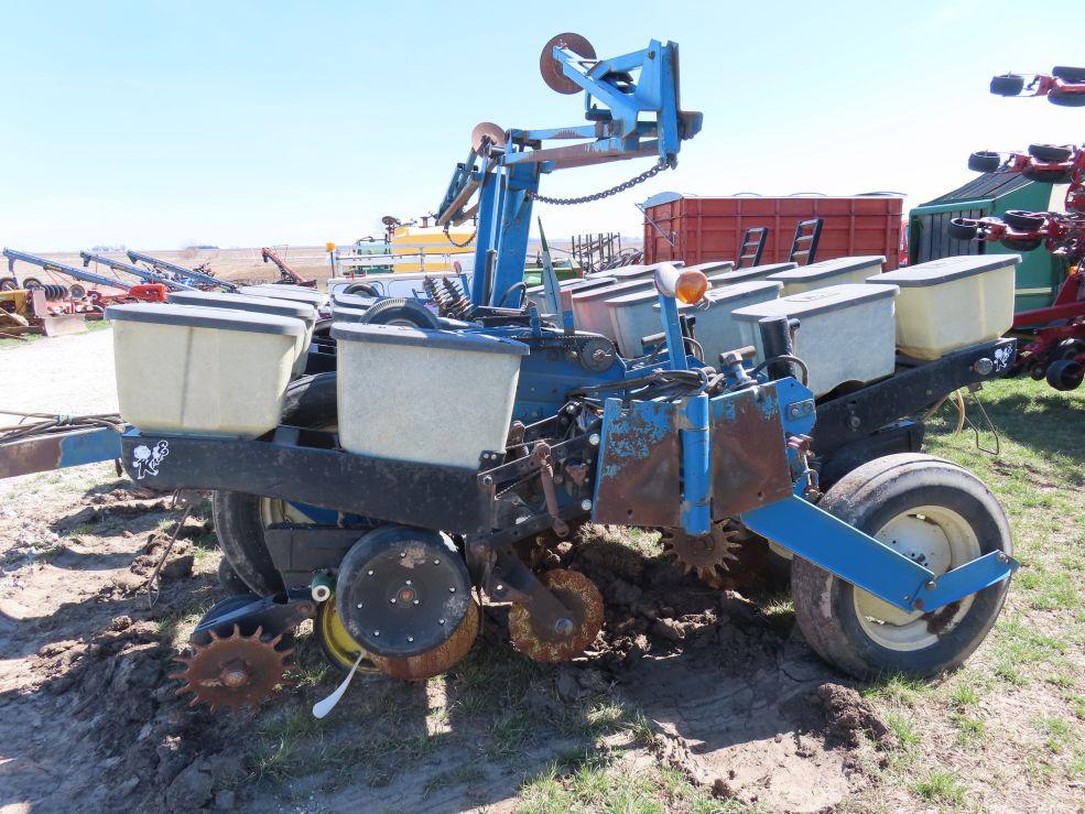 Kinze 12R Econo Fold Planter