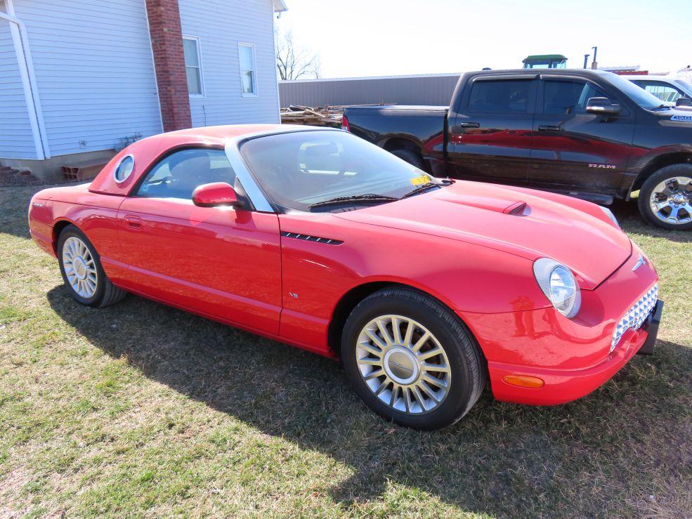 2004 Ford Thunderbird