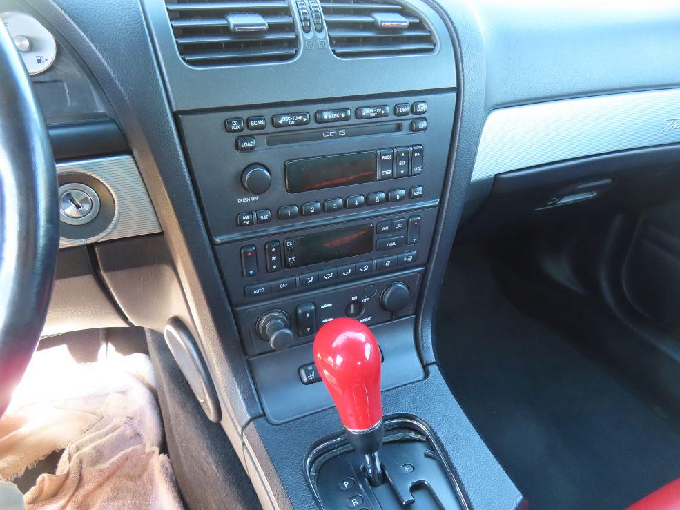 2004 Ford Thunderbird