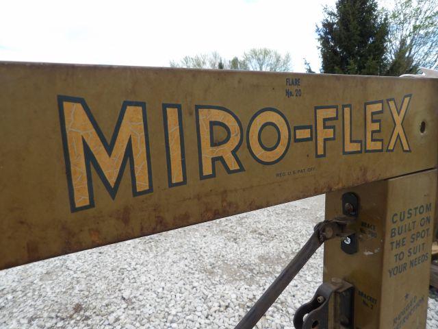 Miro-Flex Truck Mirror and Lens Display