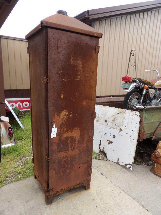 Mobil Gargoyle Gas Station Cabinet