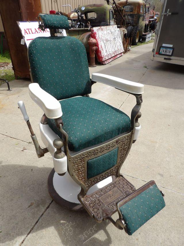 Theo A. Kochs Chicago Barber's / Dental Chair