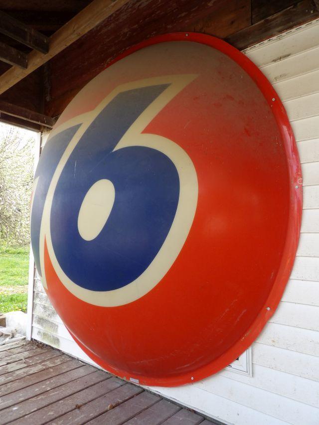 76 Plastic Bubble Sign