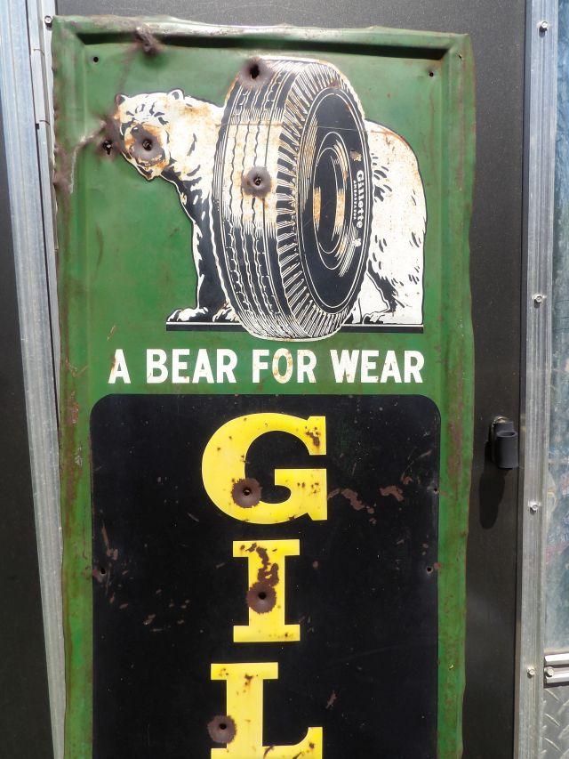 Gillette Tires Vertical Sign