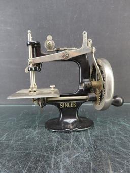 Singer Child's Sewing Machine