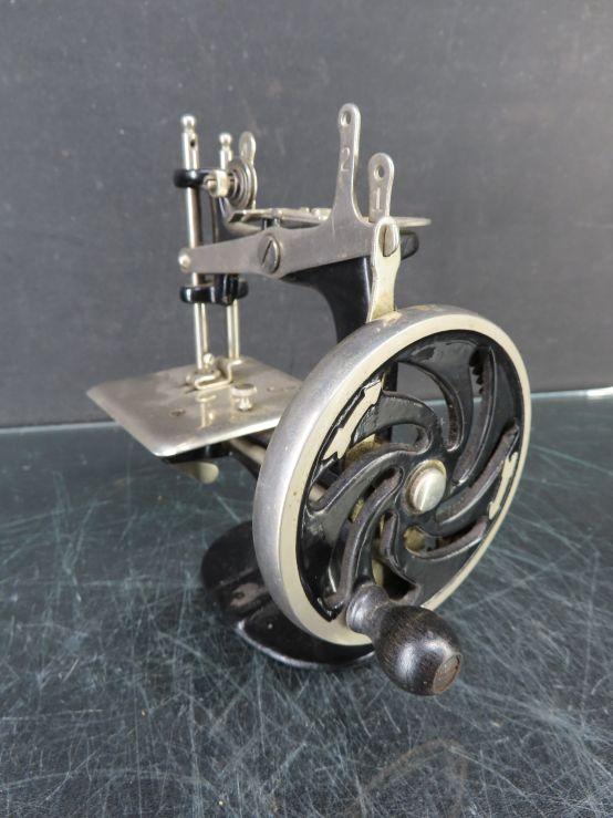 Singer Child's Sewing Machine