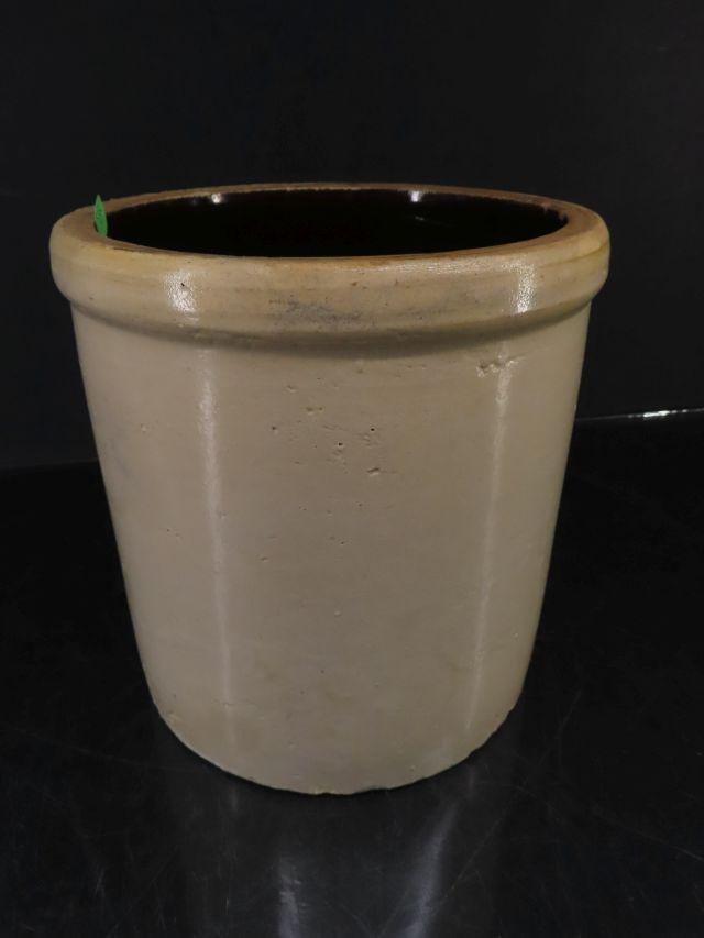 Monmouth Pottery Co. 2 gal Crock