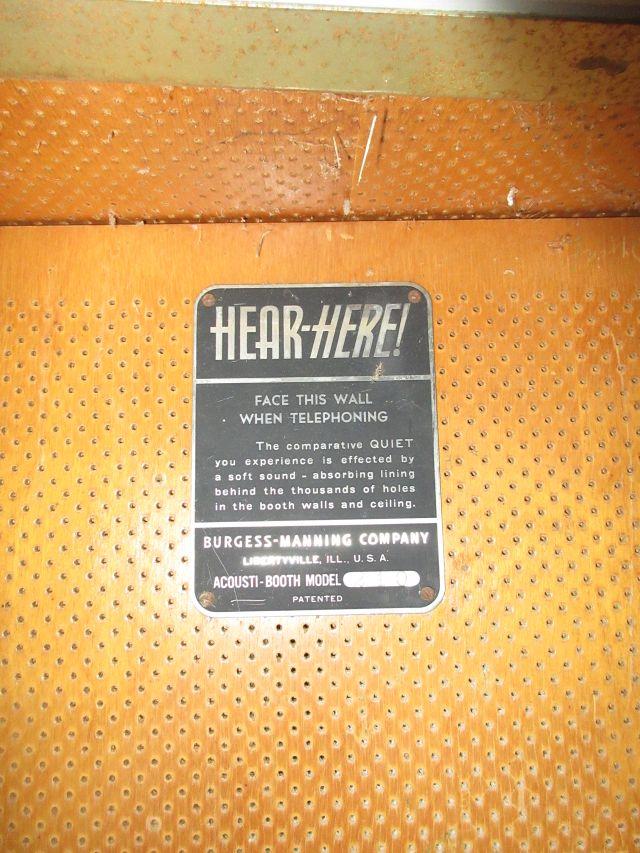 Hear & Here Mod. 210 Phone Booth