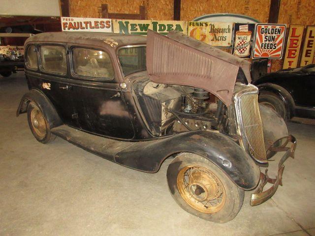 1934 Ford 4 Door Sedan