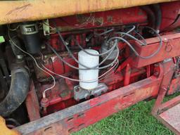 IH Farmall 706