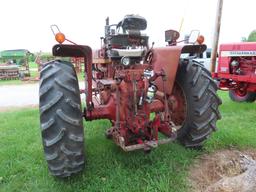 IH Farmall 706