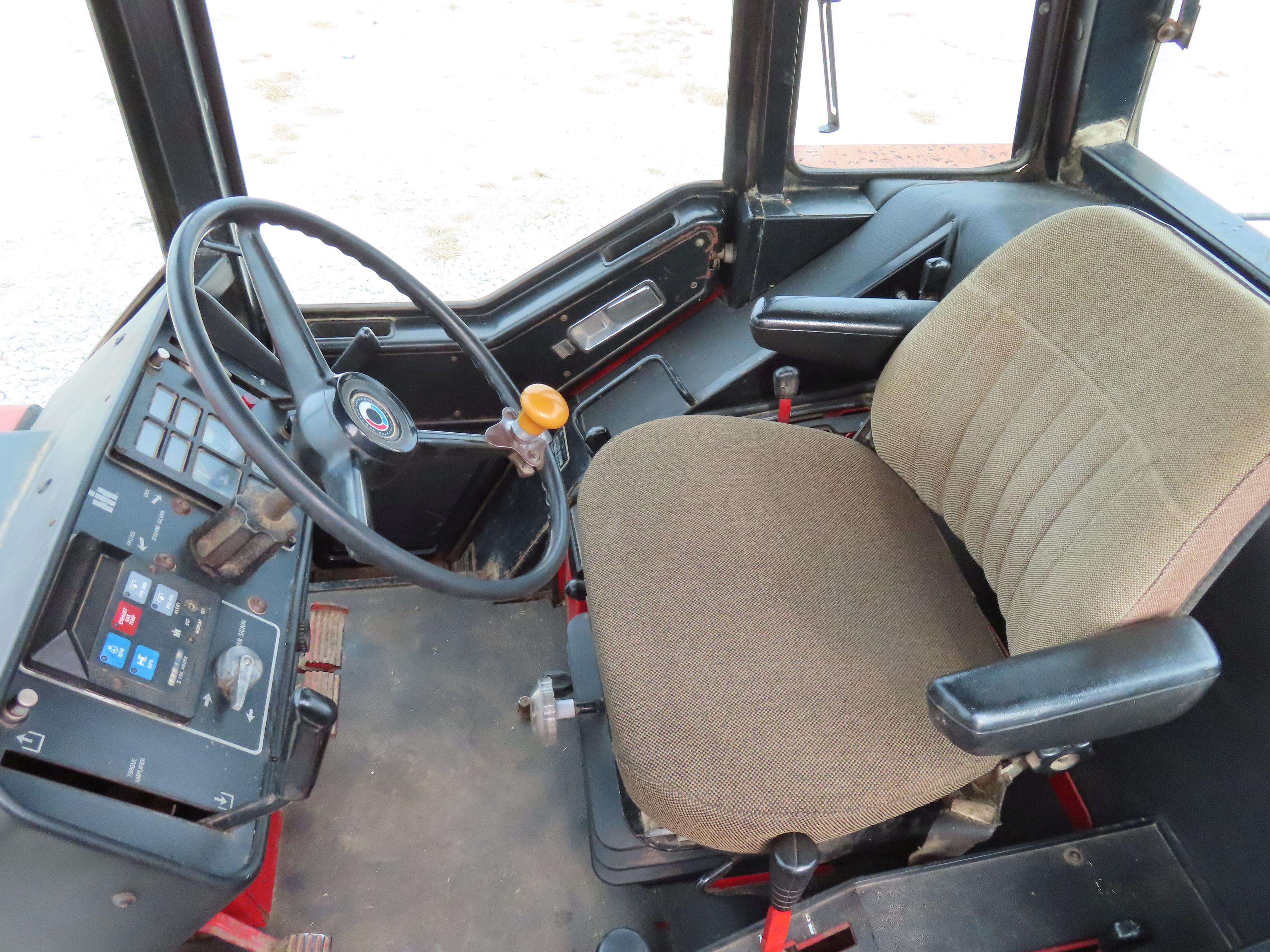 International 1486 Tractor
