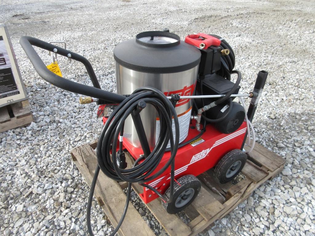 NEW Hotsy Power Washer