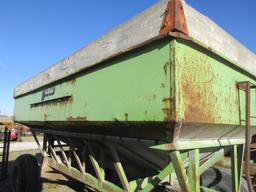 375 bu Parker Gravity Wagon
