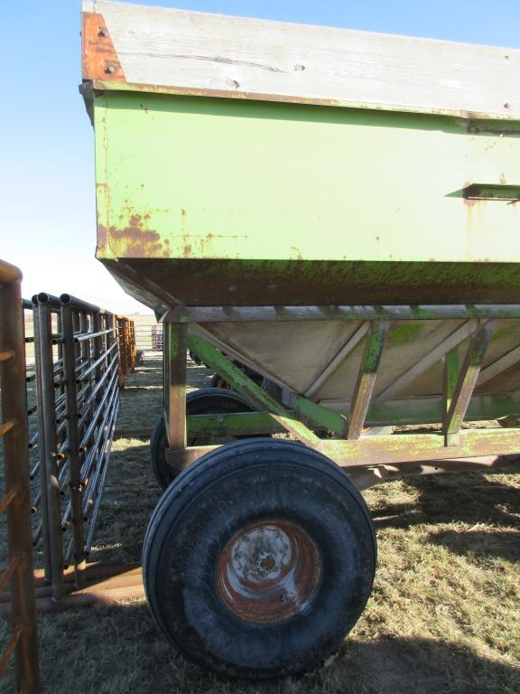 375 bu Parker Gravity Wagon