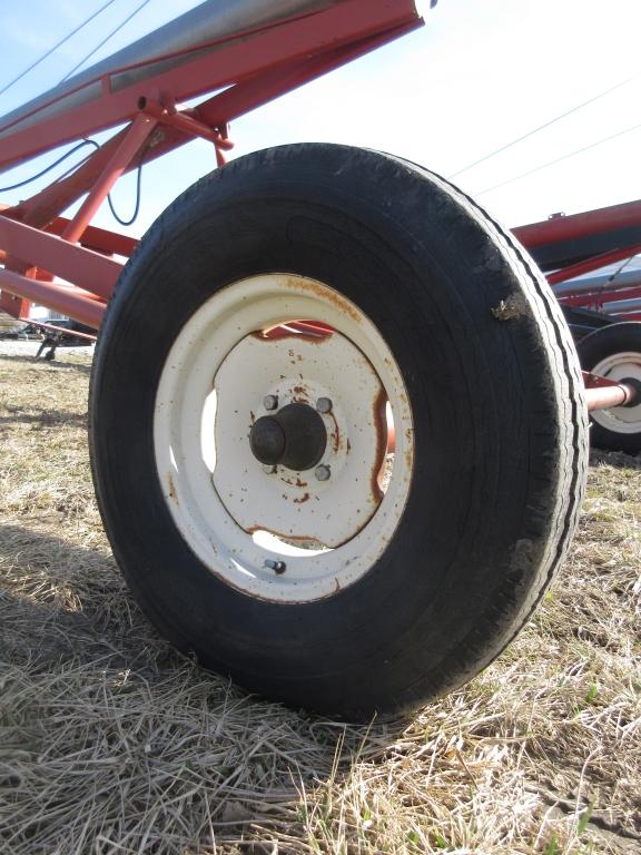 Mayrath 10 x 62 Swing Away Auger